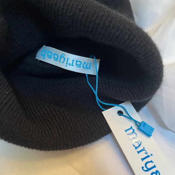 Black cashmere turtleneck sweater NWT. size M. - Picture 3 of 4